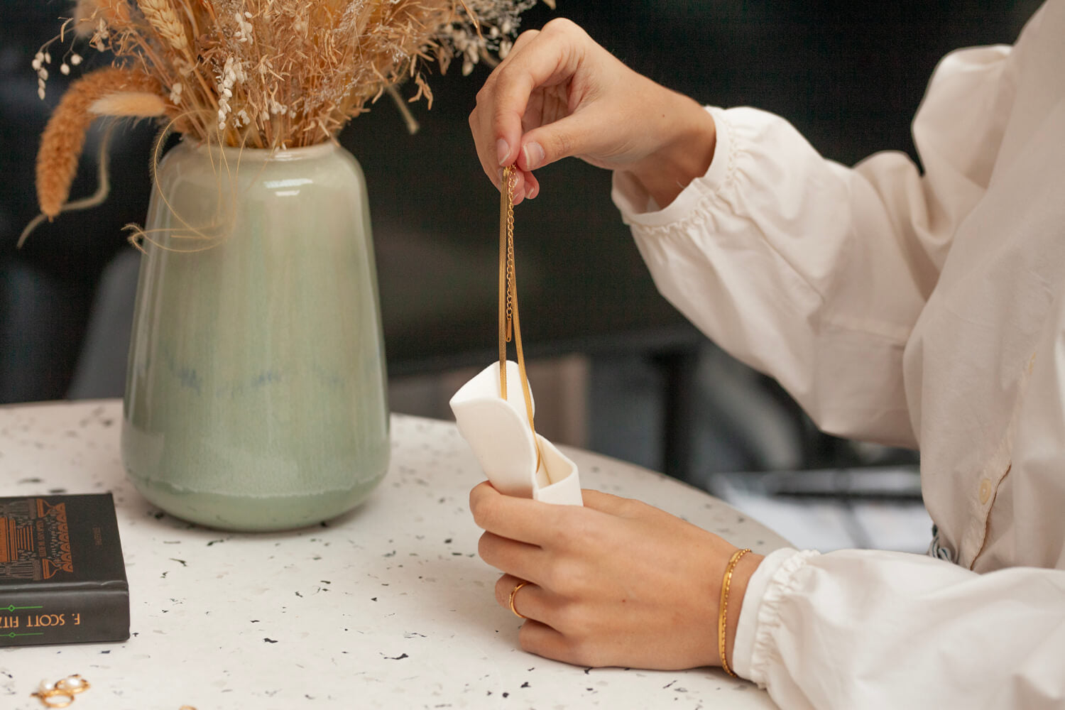 Numéro 237 :  Bijoux en acier inoxydable